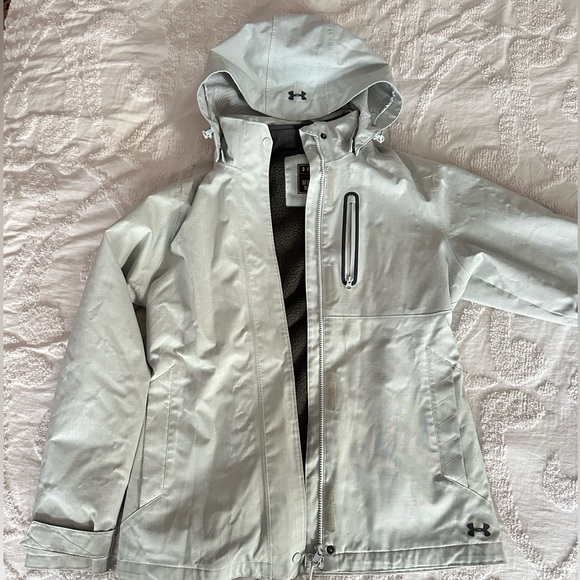 Under Armour ski jacket - Picture 1 of 7